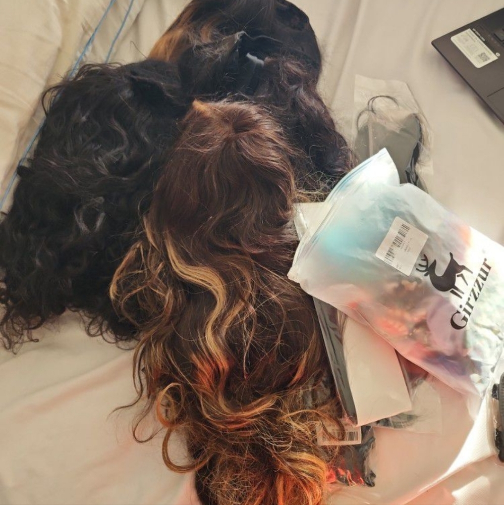 Mixture of wigs!!